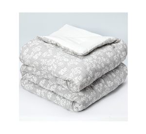 Cubrecama Floral gris claro king