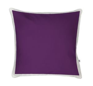 Cojín 60x60 cm Pantone 520 uva crudo