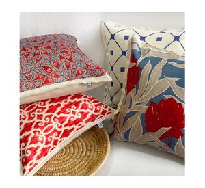 Cojín 45x45 cm Frangancia rojo crudo