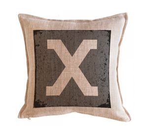 Cojín 45x45 cm Letra fondo gris X arena