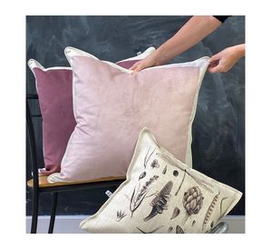 Cojín 60x60 cm Pantone 5035 rosa crudo