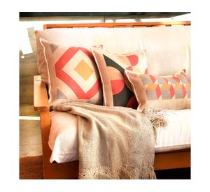 Cojín 45x45 cm Victoria rombo arena