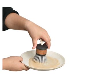 Escobilla redonda base bambú