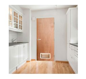 Puerta Terciado 70x200 cm + celosía PVC 12.5x35 cm