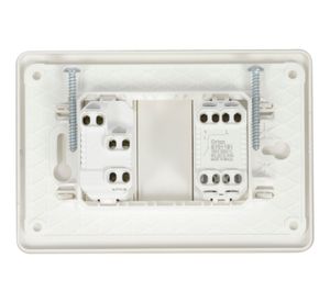 Placa armada toma corriente + interruptor 9/12 Orión Schneider