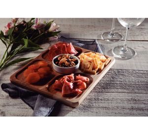 Tabla cocktail madera + frasco porcelana