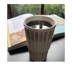 Mug con tapa Flechas 400 ml