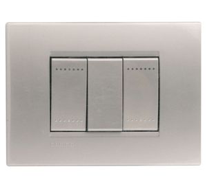 Placa armada interruptor doble 9/12 Tech Bticino