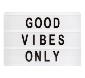 LED light box con letras 3 líneas VGO