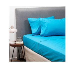 Juego de sábanas 1 plaza celeste + Cubre colchón blanco