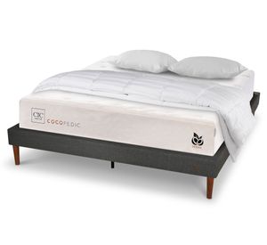 Cama europea 2 plazas Cocopedic + almohadas + plumón Cic.