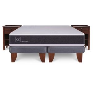 Cama europea 2 plazas New Ortopedic base dividida + velador New Torino Cic.