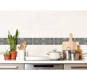 Vinilo autoadhesivo cenefa Westeros negro 5.5x46 cm