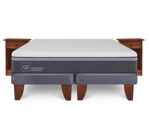 Cama europea 2 plazas Ortopedic Advance + velador Villarrica Cic