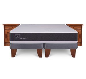 Cama Europea king New Ortopedic + veladores Milán Cic