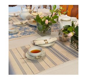 Camino de mesa Frenchline crudo linet 150x36 cm