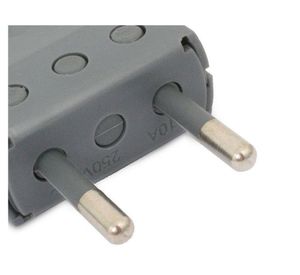 Enchufe macho convert sin tierra 10 a Rema