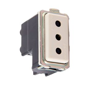 Módulo enchufe 2 polo tierra 10a Bticino