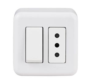 Casquete interruptor 16A 9/12 + tomacorriente 10A Génesis blanco Schneider
