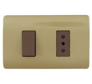 Placa armada interruptor 9/12 + tomacorriente 10A Génesis dorado Schneider