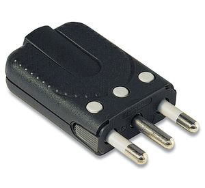 Enchufe macho convertible 16 amp Bticino