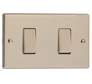 Interruptor doble embutido 9/15 magic oxidal Bticino