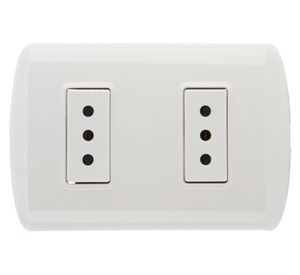 Toma corriente doble 10 a modus blanco Bticino
