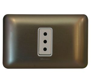 Toma 2 p+t 10 a nea  titanio armada Bticino