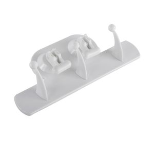 Percha tres ganchos succión blanca Cotidiana