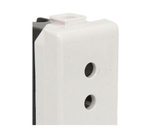 Modulo enchufe hembra 10 a 2 p+t blanco matix Bticino