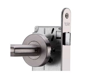 Cerradura embutida baño/dormitorio Toscana plata Yale