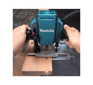 Rebajadora 1/4'' 860W RP0900 Makita