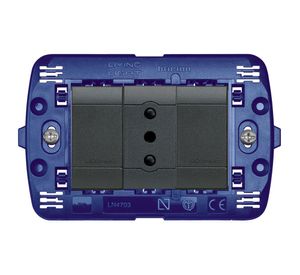 Toma simple semiarmada 10a 250v Bticino