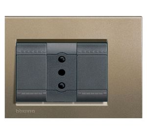 Placa armada tomacorriente simple 10A antracita/squere Bticino