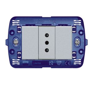 Placa semiarmada tomacorriente simple 10A tech Bticino