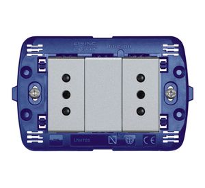 Toma doble semiarmada 10a 250v Bticino