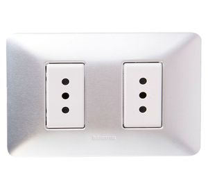 Toma doble 2 polo tierra 10a armada placa aluminio 250v blanca Bticino