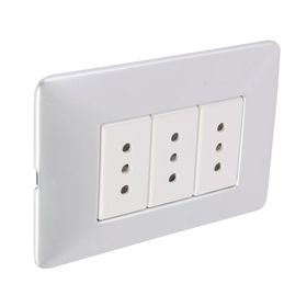 Toma triple 2 polo tierra 10a armada placa aluminio Bticino