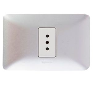 Toma 2 polo tierra 10a armada placa aluminio 250v gris Bticino