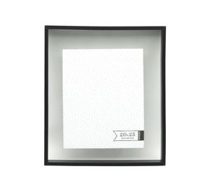 Marco 20x25 cm flotante negro Cotidiana