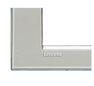 Placa 3 módulos Living gris humo Bticino