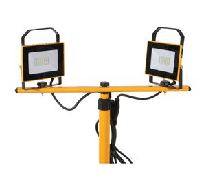 Reflector con atril 2L 30W luz fría Drl