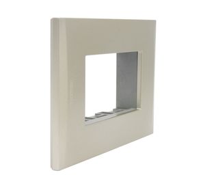 Placa 3 módulos + soporte Nobile perla Bticino