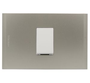 Placa armada simple 10A 9/24 Nóbile perla Bticino