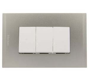 Placa armada interruptor triple 10A Nóbile perla Bticino