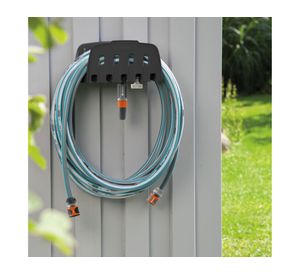 Soporte para manguera Gardena.