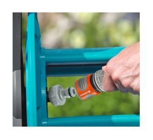 Enrollador de manguera 50 m Gardena.