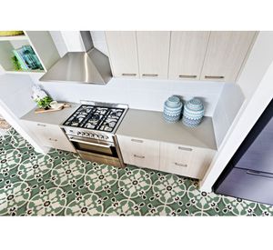 Pack piso vinílico Manaos verde 33x33 cm