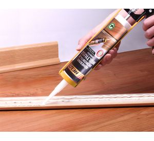 Adhesivo de montaje 450 gr Hela