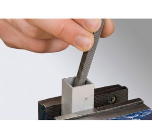 Lima cuadrada 43x200 mm grosor 1